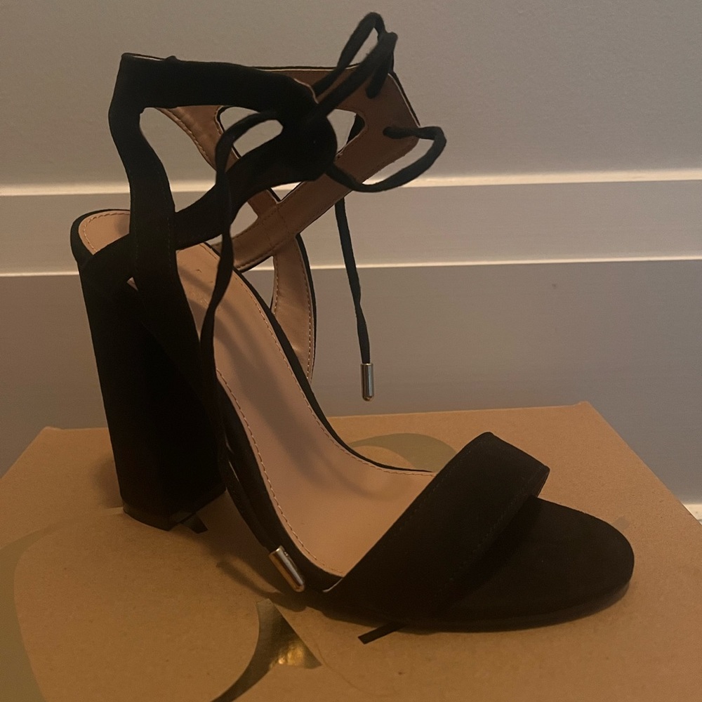Charlotte Russe Jennie - 02 Ankle lace-up block heels